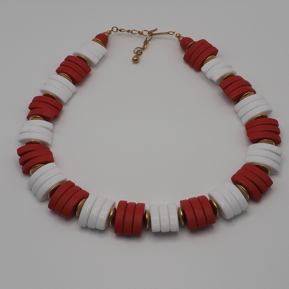 Avon Necklace Red White Spectator Chunky Marquis Bead Choker Gold Tone Vintage